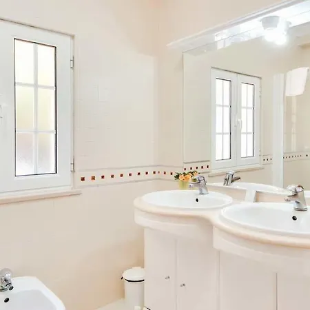 Villa Aldeia Das Acoteias Sleeps 10 Pool Air Con *