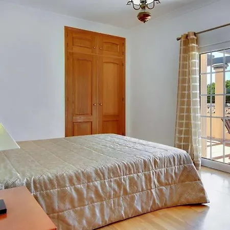Aldeia Das Acoteias Sleeps 10 Pool Air Con *